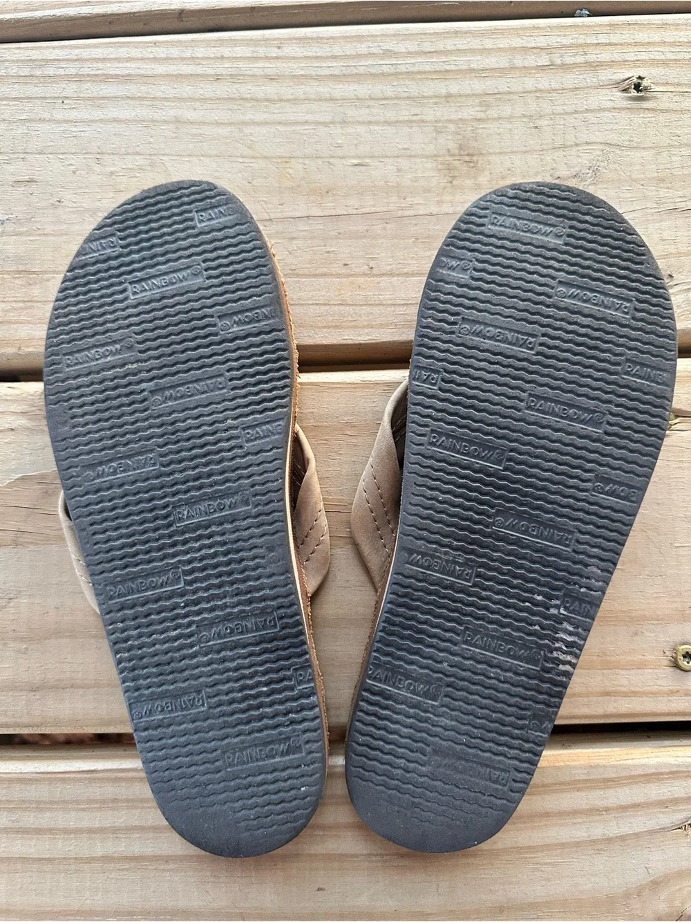 Rainbow Kids Leather Flip Flops in Tan